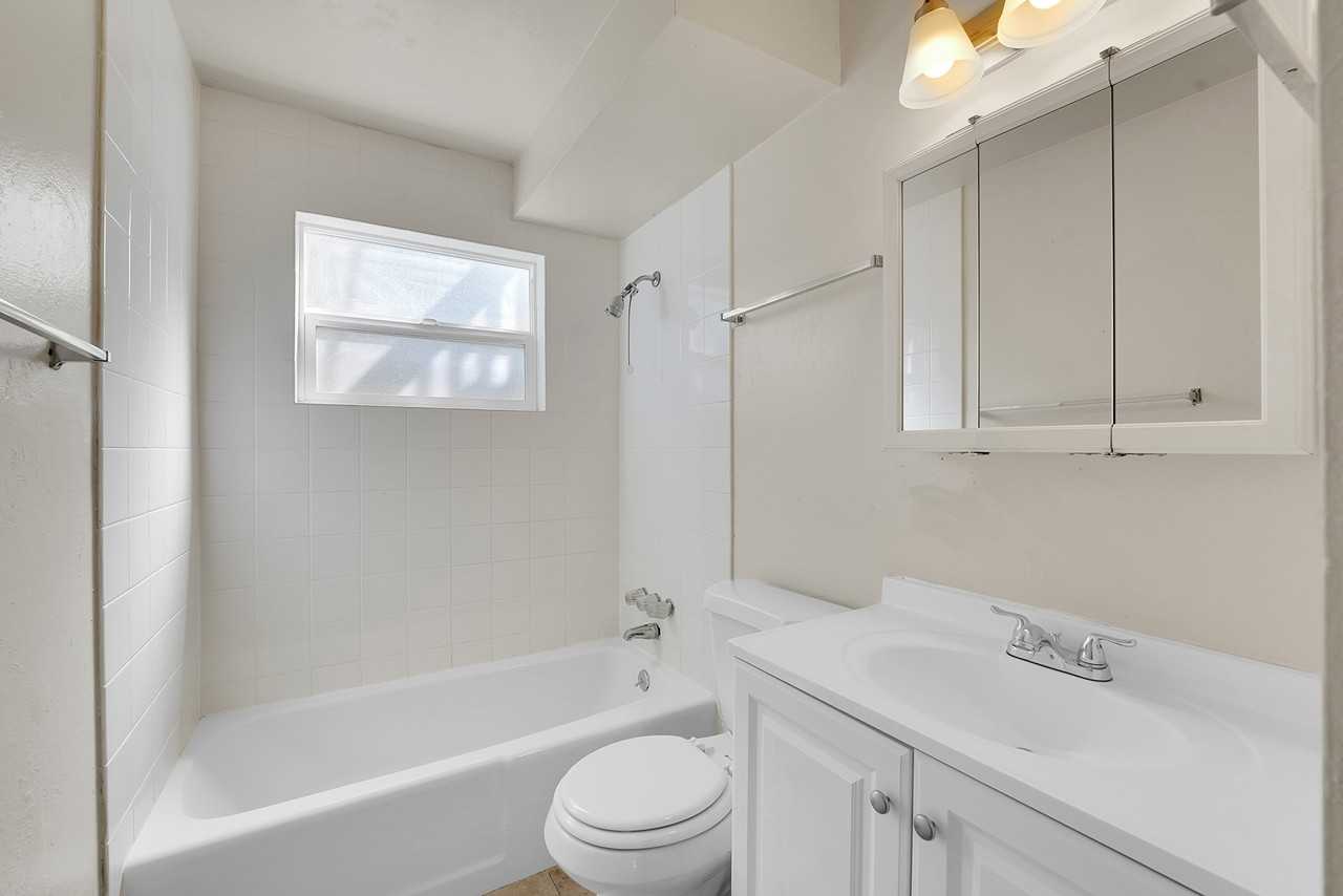 950 South St #950-3 - Photo 5 of 9