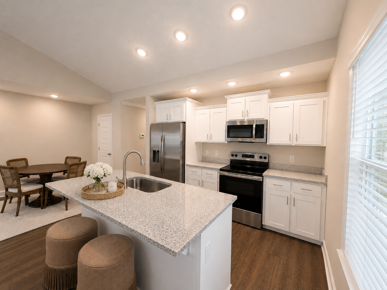 311A Cindy Ln #1 - Photo 4 of 29