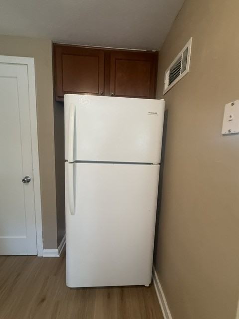 782 Parkview Dr #2 - Photo 7 of 24