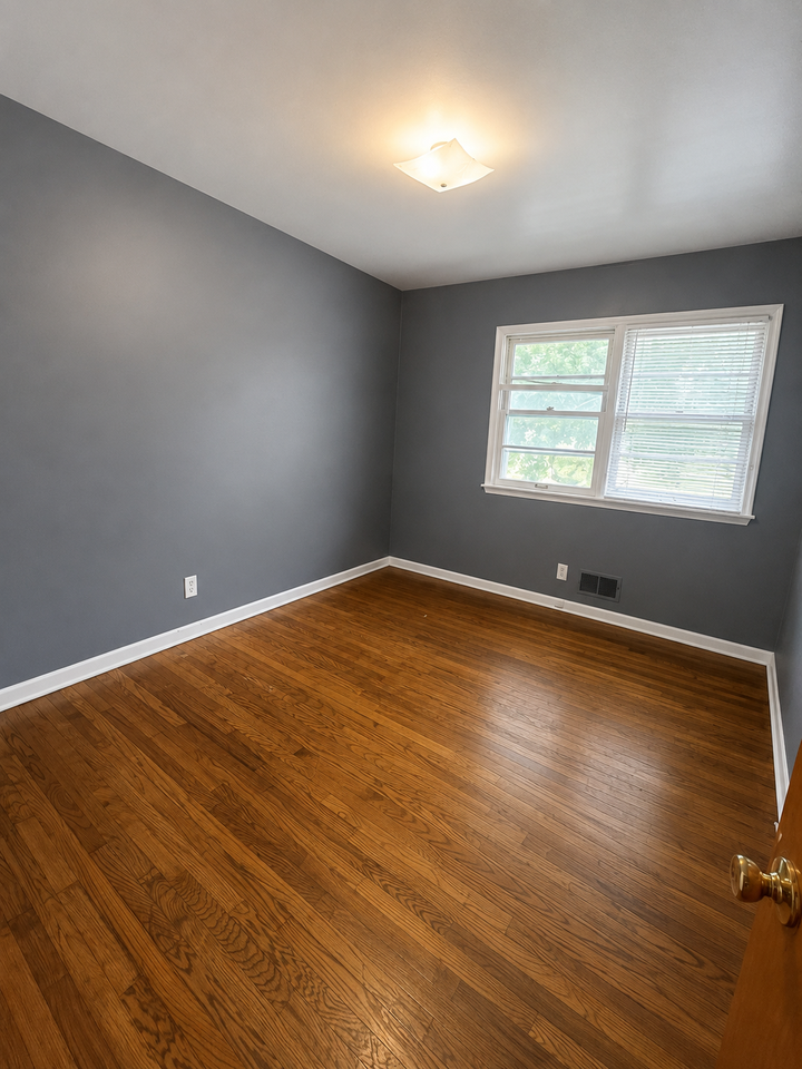 4902 Ruggles St #1 - Photo 5 of 6