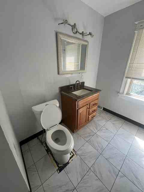 2107 Lake Ave #UP - Photo 6 of 8