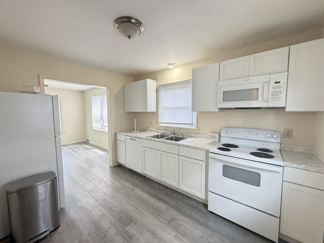 1209 S Armstrong St #1 - Photo 4 of 14