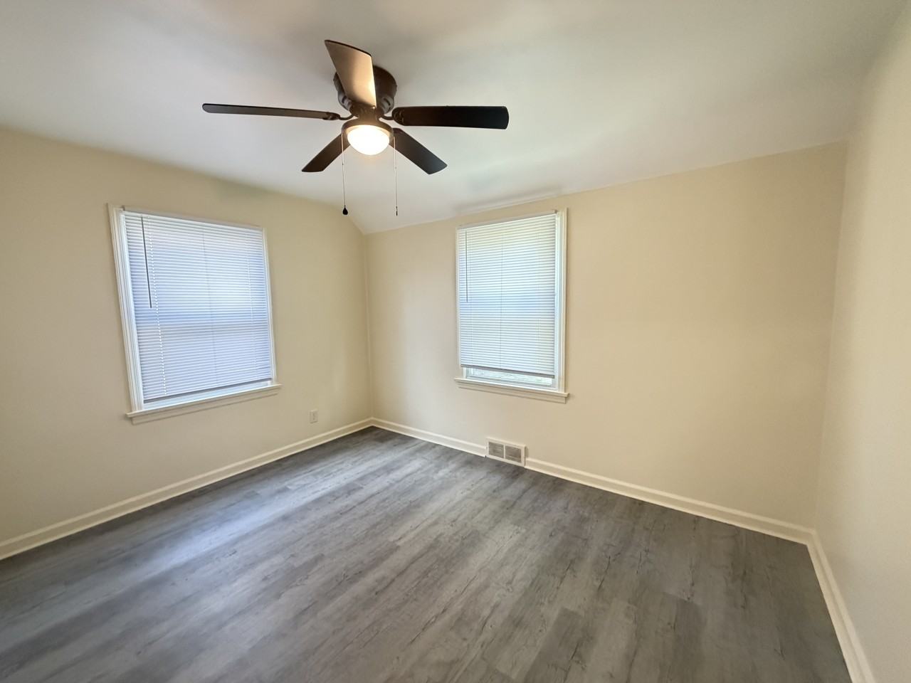 1209 S Armstrong St #1 - Photo 6 of 14