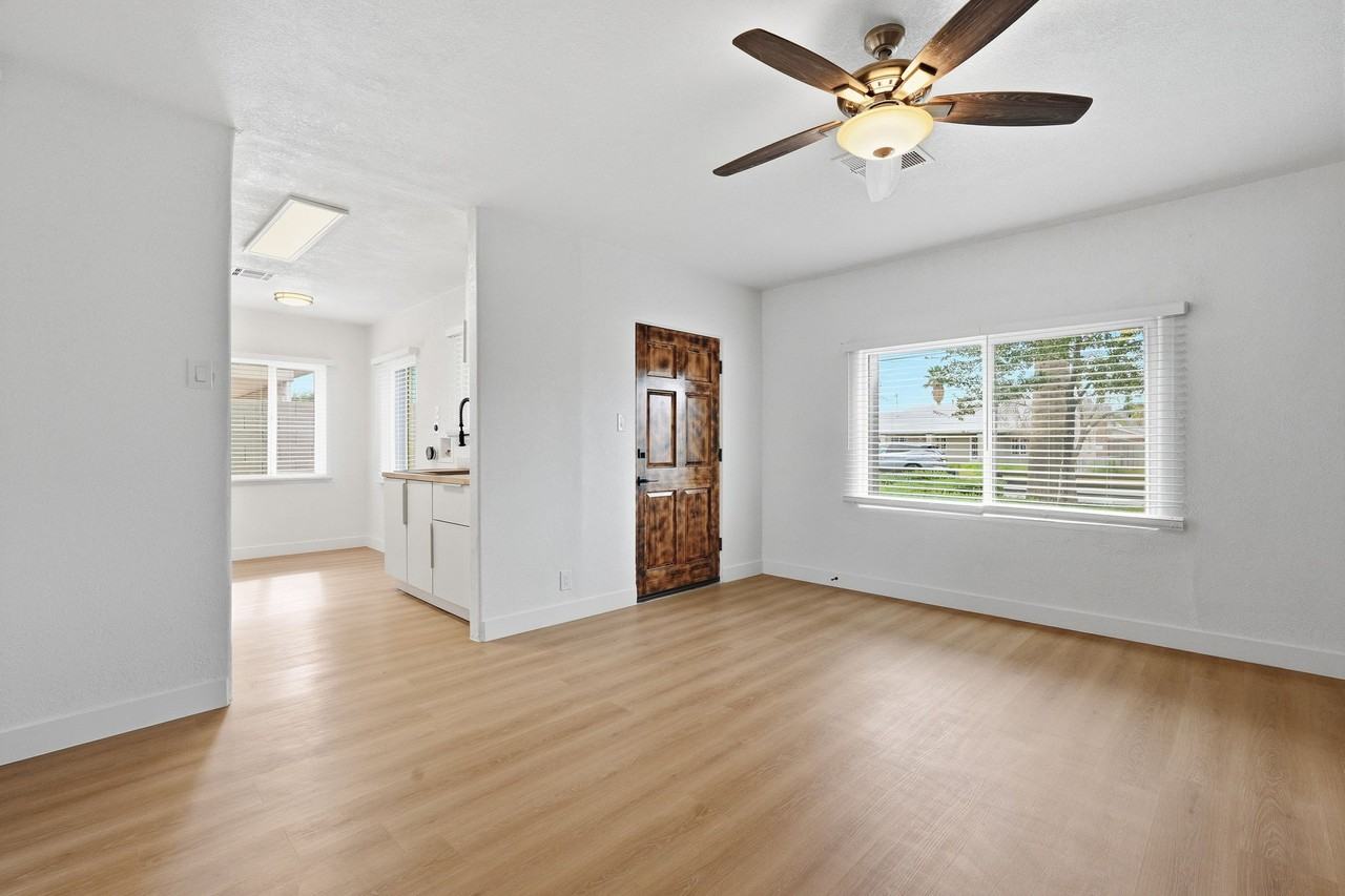 433 N 14th St #1 - Photo 4 of 30