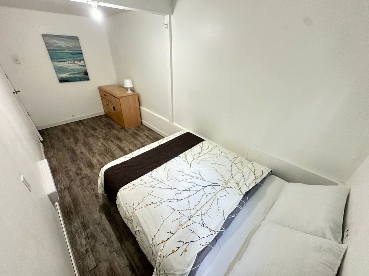 3513 Vanness Avenue - Photo 6 of 7