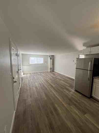 236 Green St Apt 4 #236-4 - Photo 3 of 11