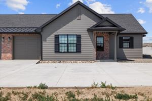 featured image of 5421 Apple Rose Ln #1