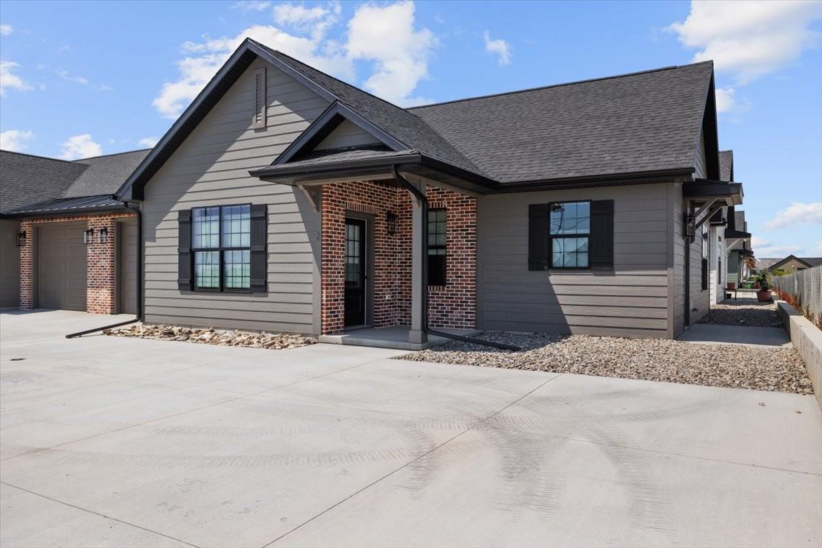 5421 Apple Rose Ln #1 - Photo 3 of 22