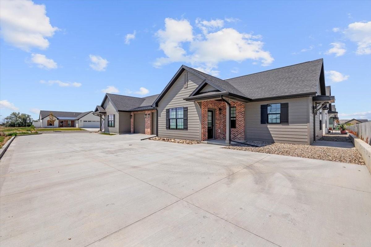 5421 Apple Rose Ln #1 - Photo 5 of 22