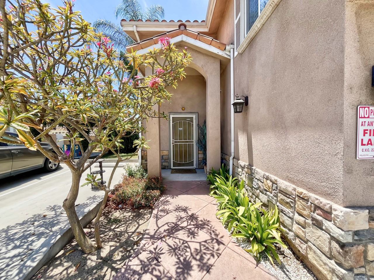 3736 Puente Ave #1 - Photo 4 of 33