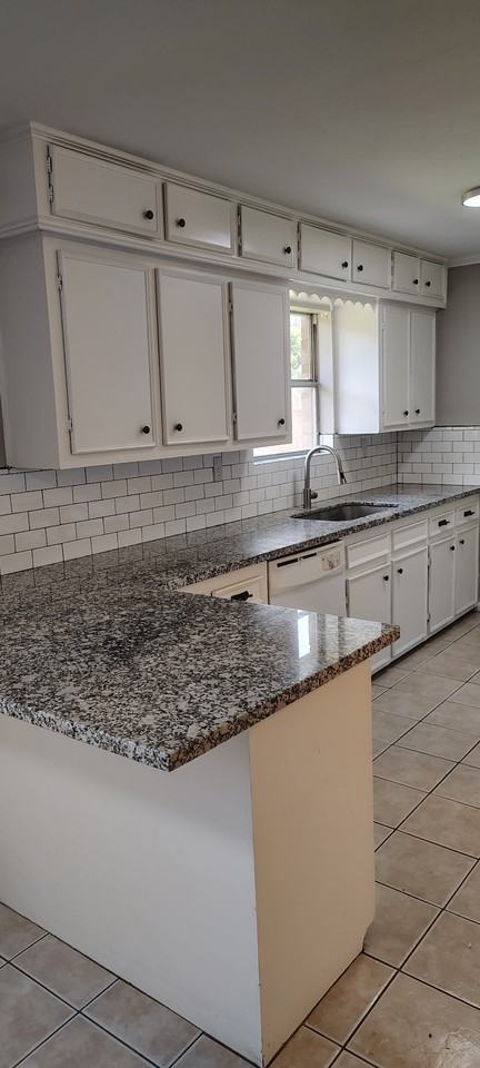 4616 Singletary Rd #1 - Photo 4 of 11