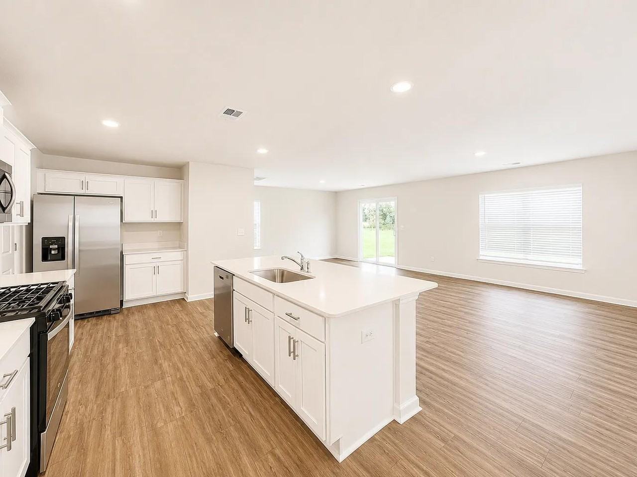 225 Deskin Ln #1 - Photo 2 of 20