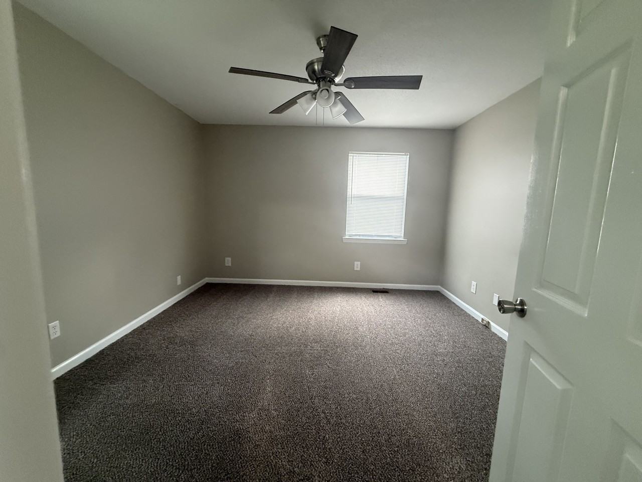 910 Georgia Cir Nw #1 - Photo 7 of 10