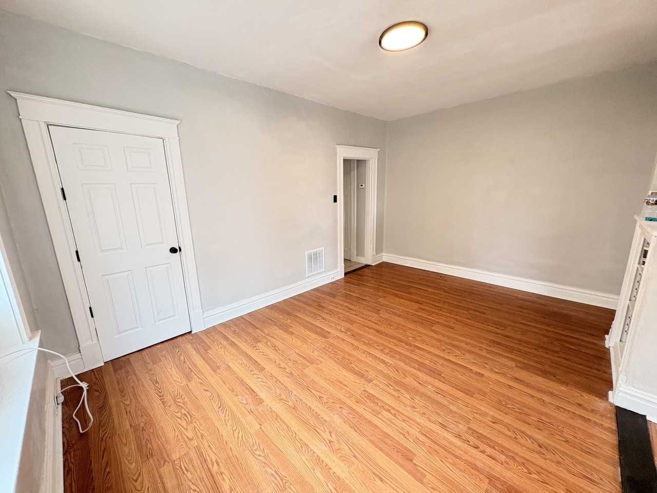 3512 Alberta St #2E - Photo 5 of 15