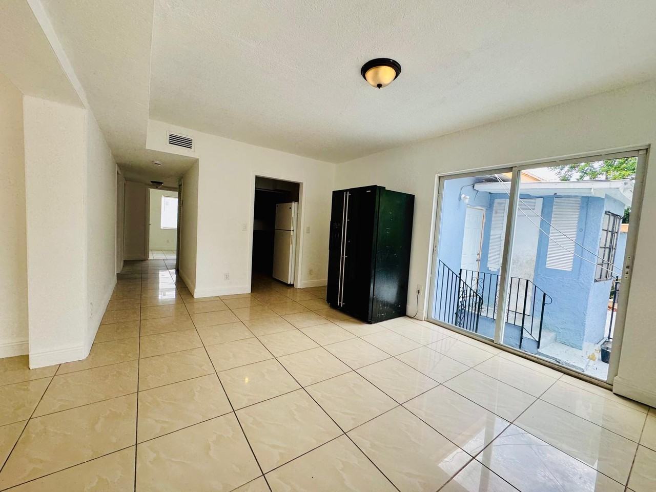 1060 Nw 116th St #1 - Photo 7 of 16