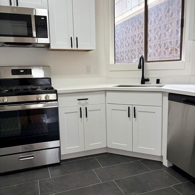 2010 Vallejo St - Photo 4 of 11