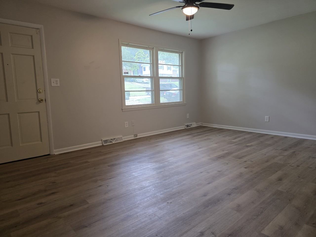 2804 Brett Rd Nw #1 - Photo 2 of 12