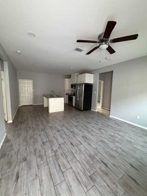 1304 W Heritage Dr #3 - Photo 3 of 7