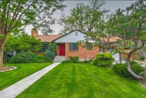 featured image of 1321 S Pacific St #1