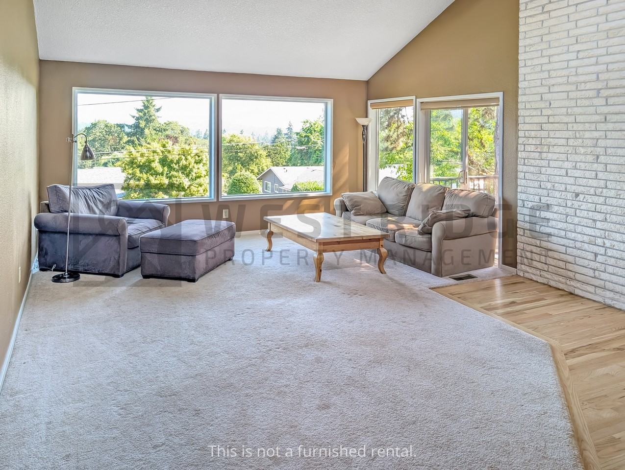1480 Hemlock St #1 - Photo 7 of 28