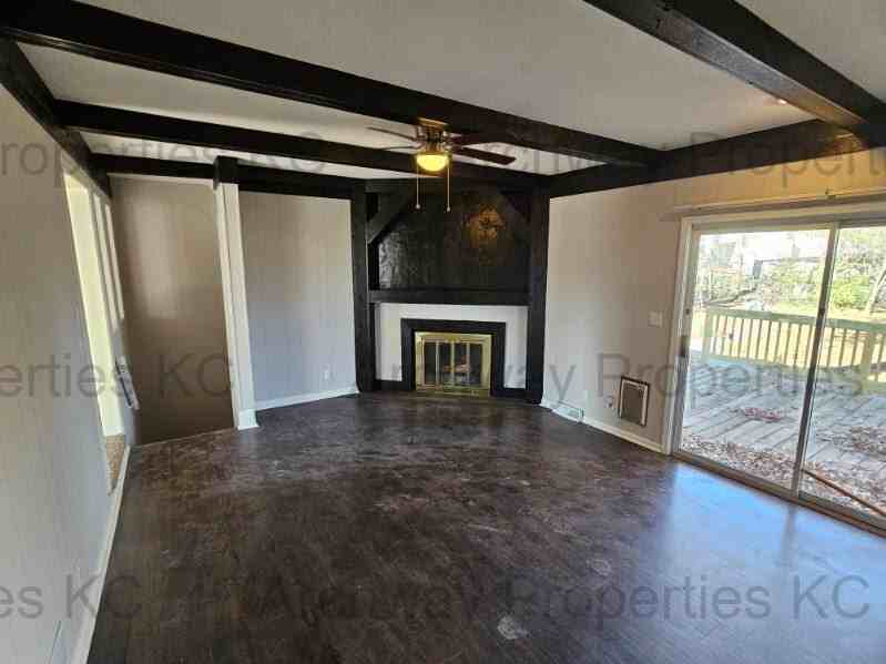 1600 W Elm Ter #NA - Photo 5 of 13