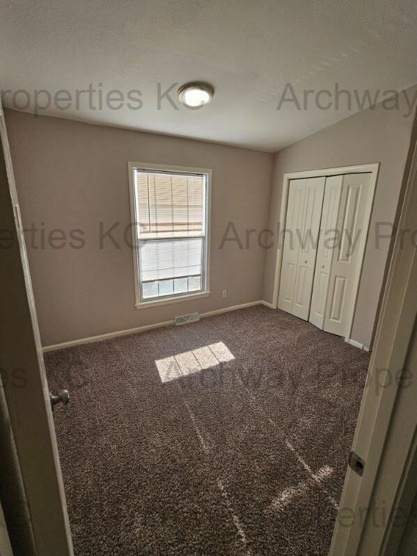 1600 W Elm Ter #NA - Photo 7 of 13