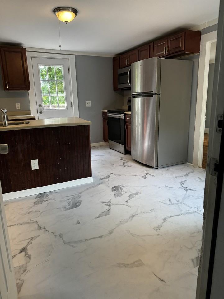 87 Dunne Ave 2nd Fl #87-2ndFL - Photo 2 of 10