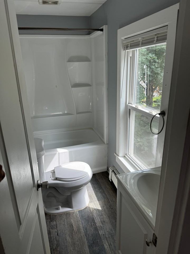 87 Dunne Ave 2nd Fl #87-2ndFL - Photo 5 of 10