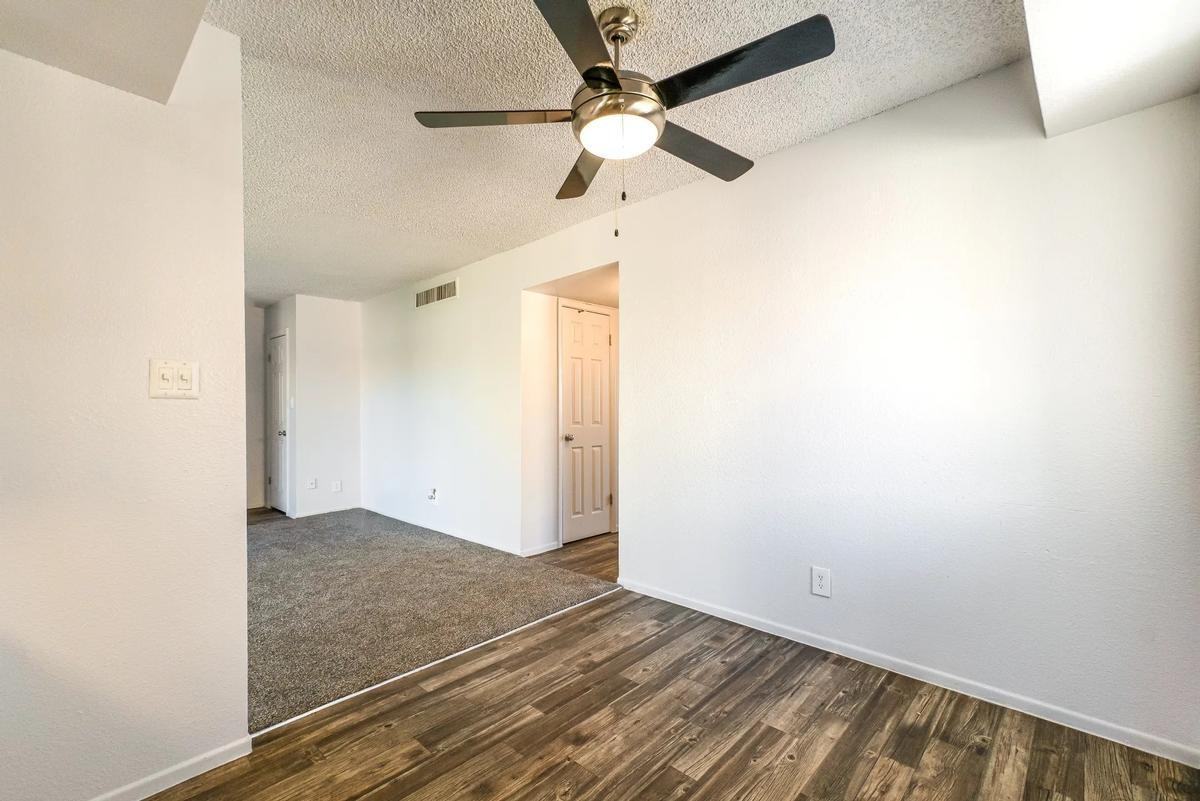 4530 E Mcdowell Rd - Photo 5 of 19