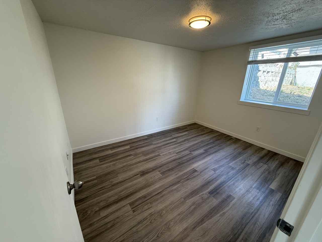 1231 2nd StreetWebster Apartments #1231 - Photo 7 of 10