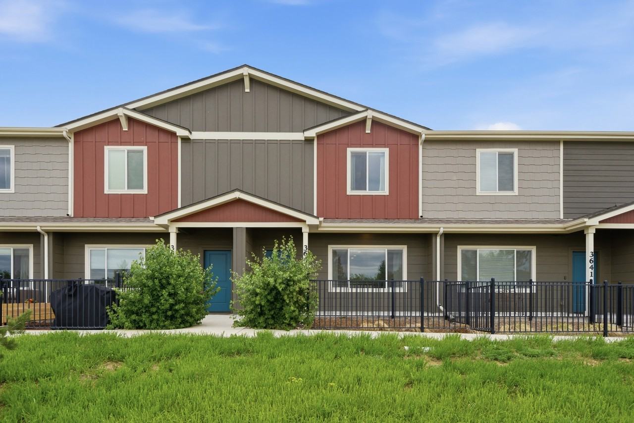 3642 Ronald Reagan Ave #1 - Photo 4 of 30