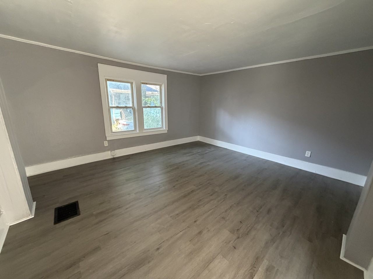 11 Orleans St #1 - Photo 7 of 10