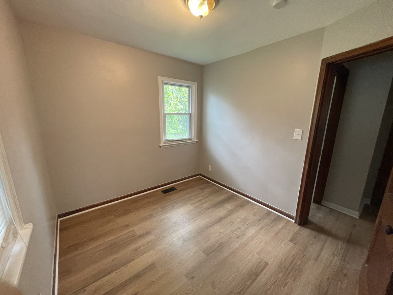 2392 Joyce Ave #1 - Photo 4 of 8