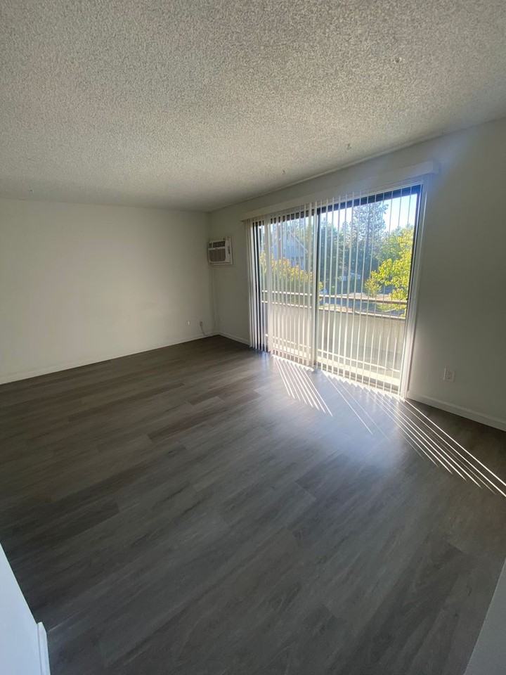 1622 West 7th AvenueApt 102 #102 - Photo 5 of 7
