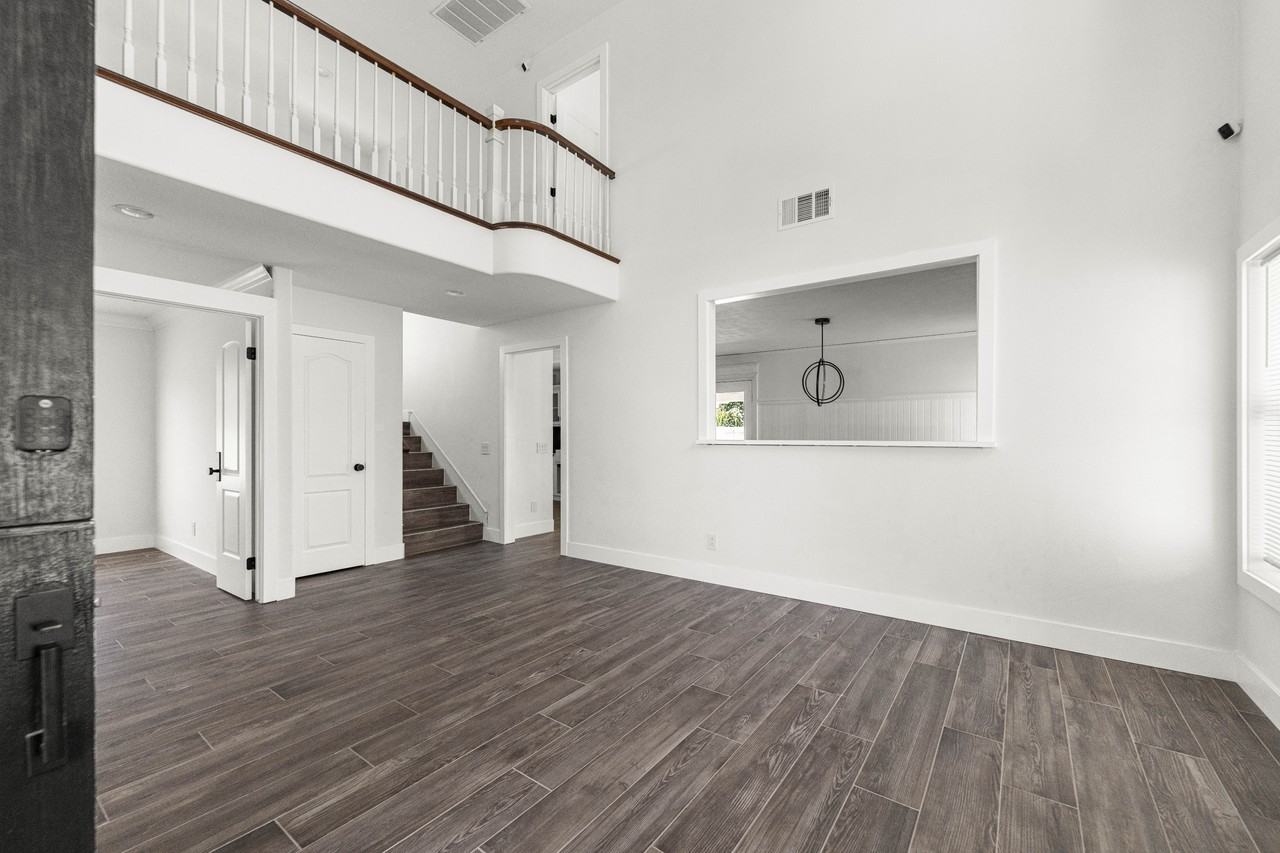 39535 Oak Cir #1 - Photo 5 of 28