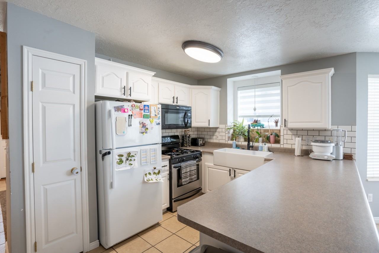 435 W 1330 N #1 - Photo 7 of 18