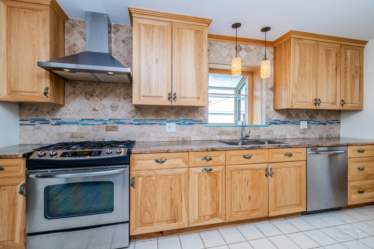 2334 South 10th Avenue - Photo 6 of 17