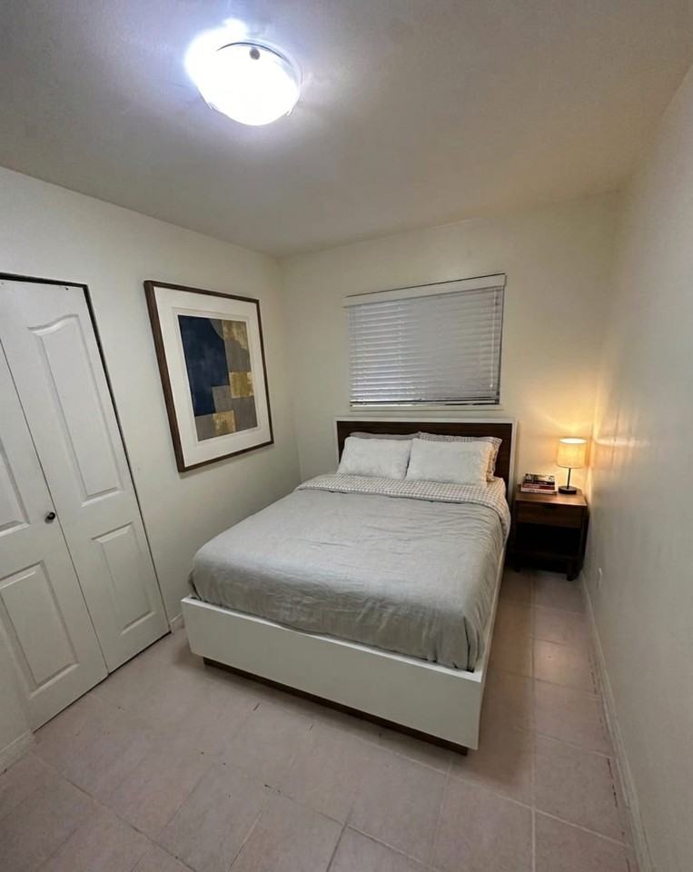 2278 East 33rd Avenue - Photo 3 of 4