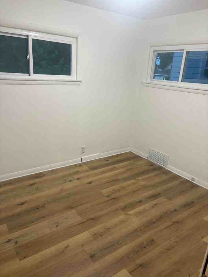 5754 N 65th St Lowr - Photo 4 of 19