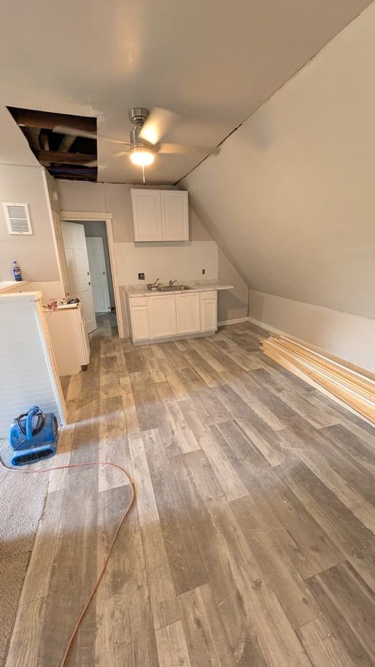 3025 N 1st St #3 - Photo 6 of 21