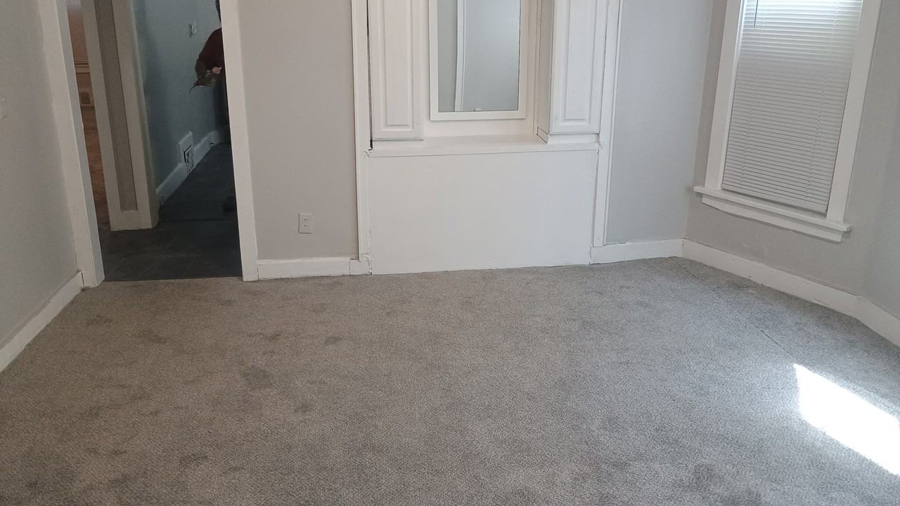 3030 N Palmer St #1 - Photo 7 of 10