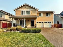 featured image of 2988 Ne Loyola St #1