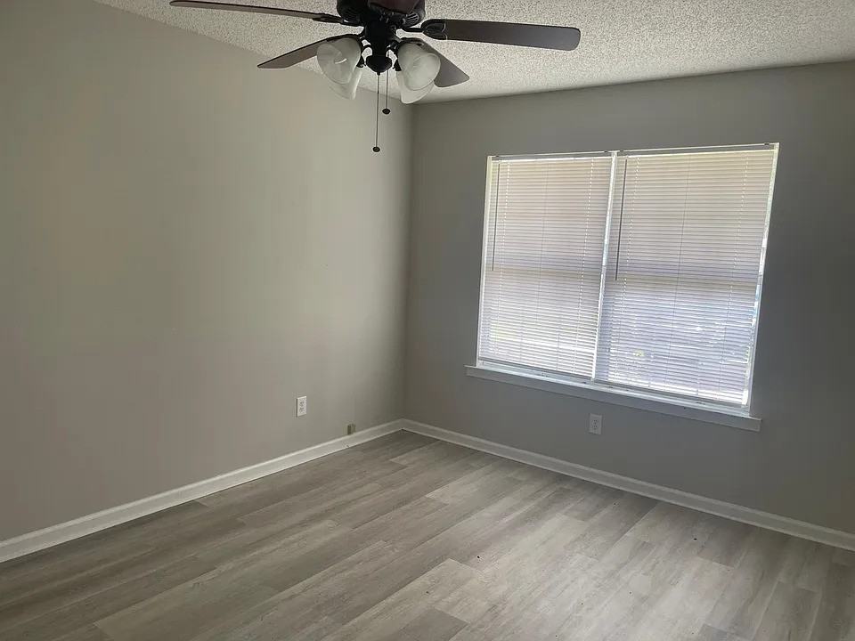 1311 Loblolly Dr #1 - Photo 5 of 11