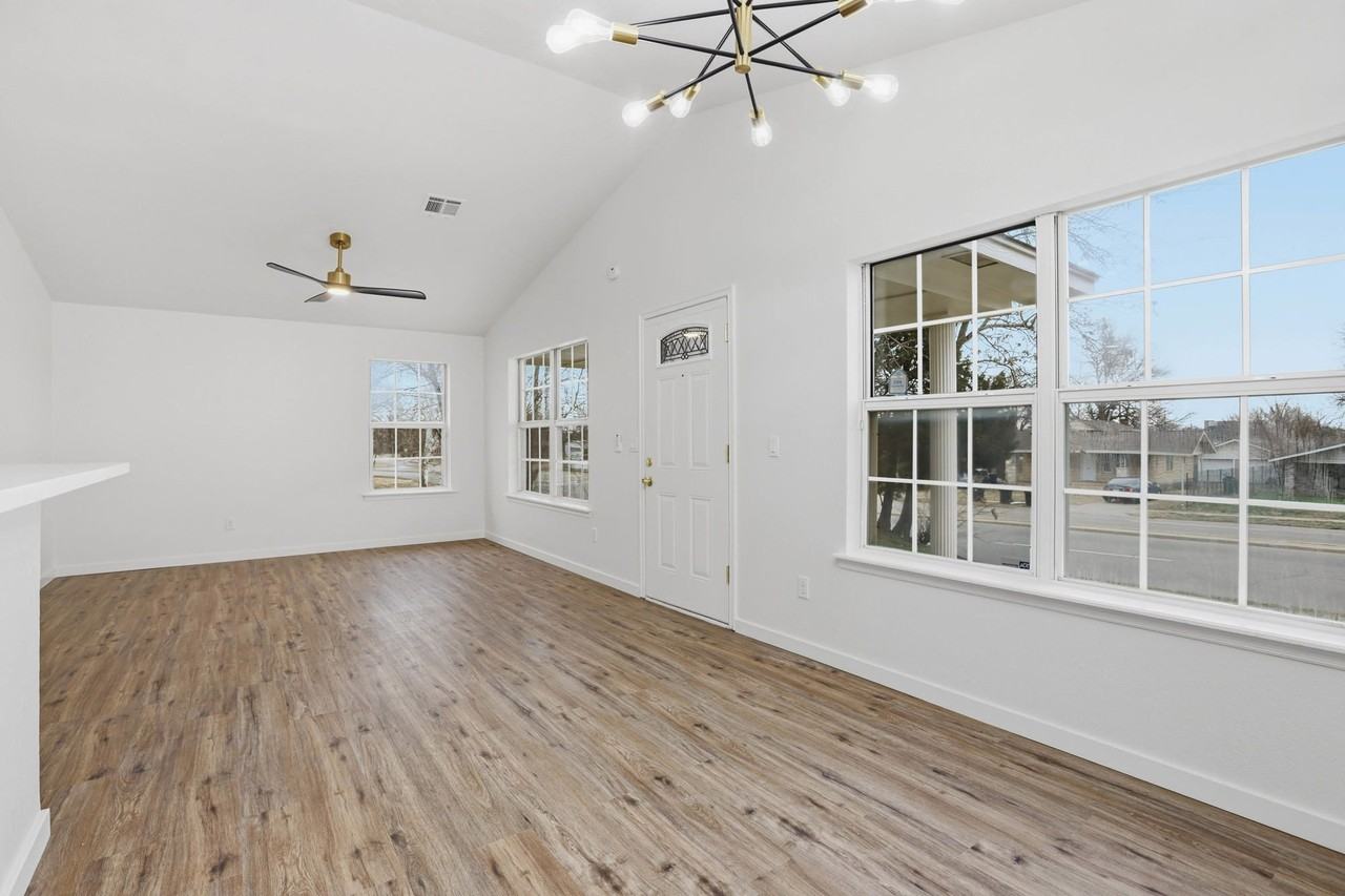 1525 Ne 8th St #1 - Photo 4 of 19
