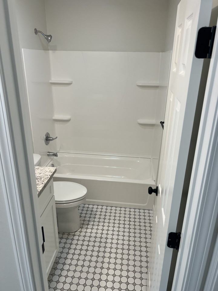 2515 Kavanaugh Rd #24 - Photo 5 of 16