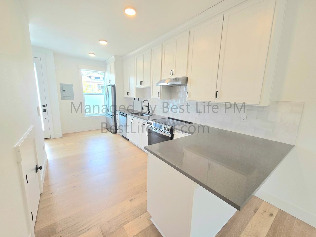 310 Ne 58th Ave - Photo 6 of 29
