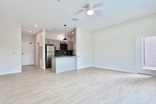 727 Poyntz Ave #415 - Photo 1 of 1