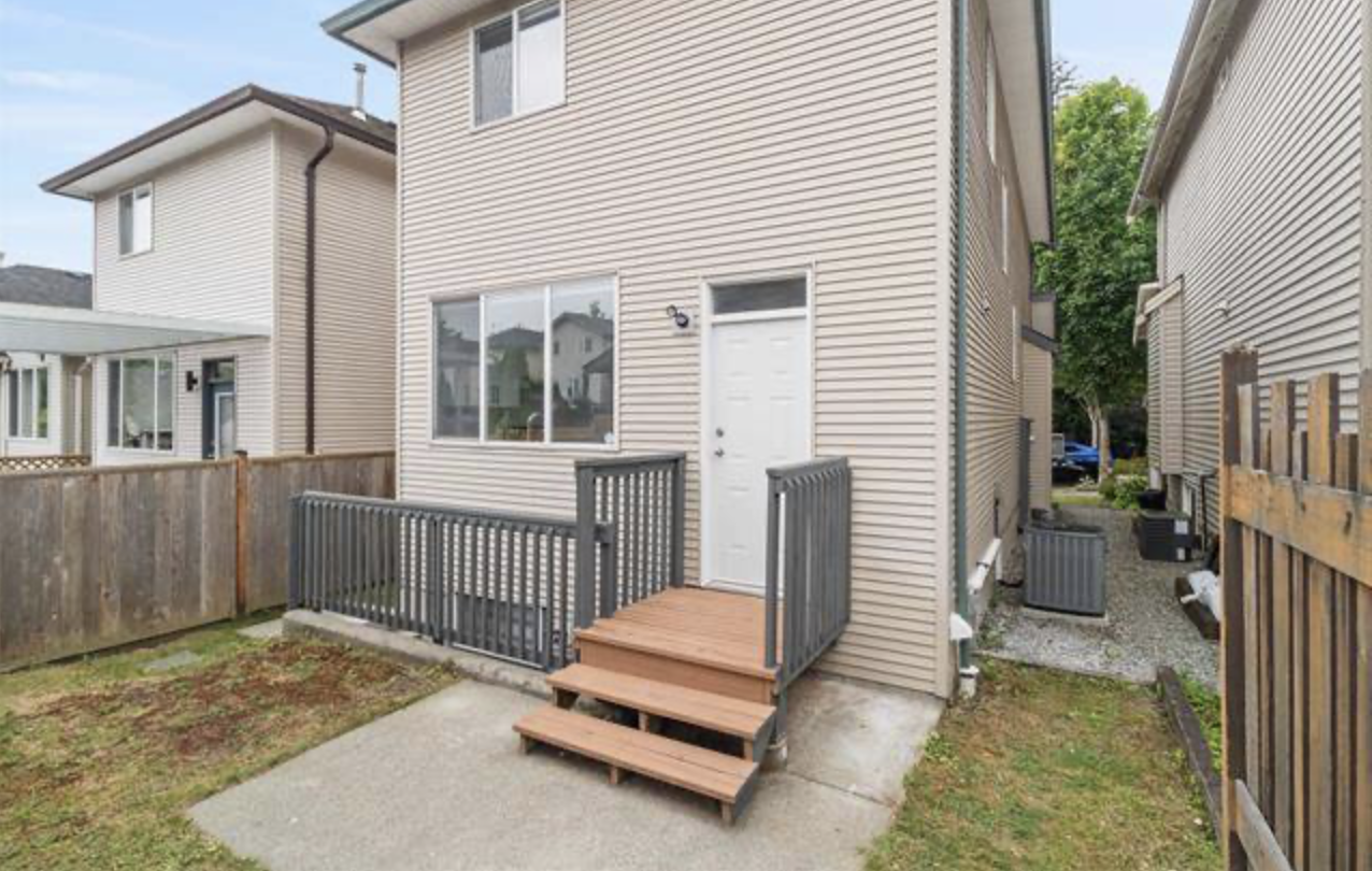 10321 243 Street - Photo 7 of 7