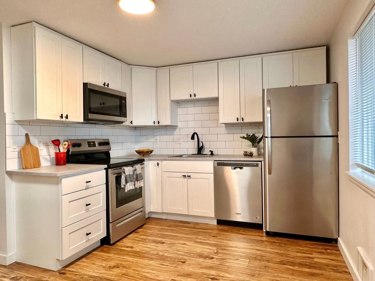 Parkview Apartments - Photo 5 of 32