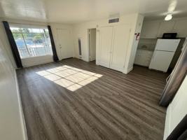 featured image of 15 N Longfellow Ave
